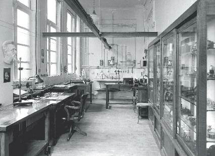 les premiers laboratoires de l'IBPC